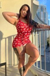 Проститутка Эма